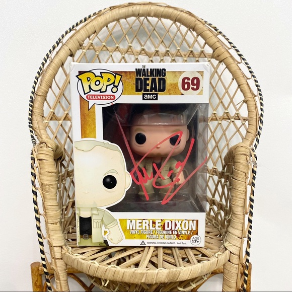 funko pop | autographed walking dead merle dixon